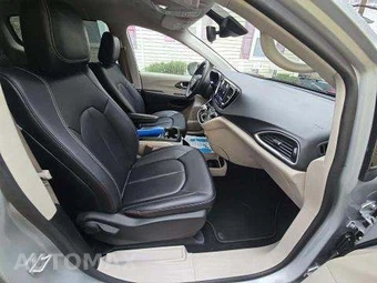 2024 Chrysler Pacifica Touring L 121.6" WB - miniatura 20