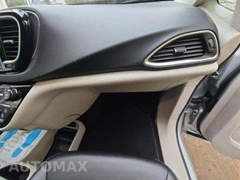 2024 Chrysler Pacifica Touring L 121.6" WB - miniatura 21