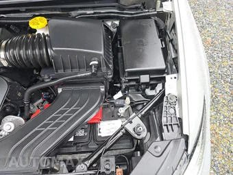 2024 Chrysler Pacifica Touring L 121.6" WB - miniatura 23
