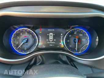 2024 Chrysler Pacifica Touring L 121.6" WB - miniatura 10
