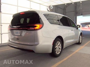 2024 Chrysler Pacifica Touring L 121.6" WB - miniatura 4