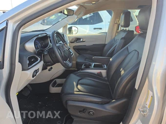 2024 Chrysler Pacifica Touring L 121.6" WB - miniatura 7