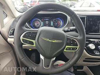 2024 Chrysler Pacifica Touring L 121.6" WB - miniatura 10