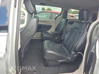 2024 Chrysler Pacifica Touring L 121.6" WB - miniatura 13