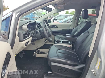 2024 Chrysler Pacifica Touring L 121.6" WB - miniatura 7