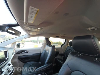 2024 Chrysler Pacifica Touring L 121.6" WB - miniatura 15