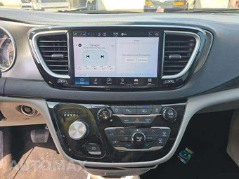 2024 Chrysler Pacifica Touring L 121.6" WB - miniatura 11