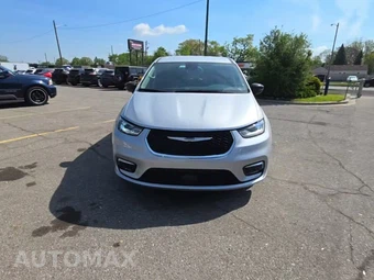 2024 Chrysler Pacifica Touring L 121.6" WB - miniatura 2