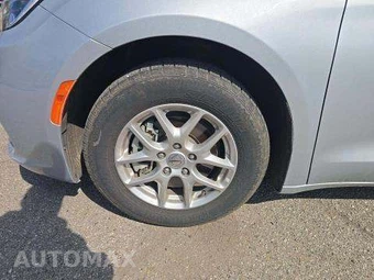 2024 Chrysler Pacifica Touring L 121.6" WB - miniatura 25