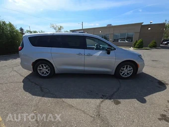 2024 Chrysler Pacifica Touring L 121.6" WB - miniatura 5