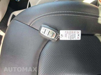 2024 Chrysler Pacifica Touring L 121.6" WB - miniatura 9