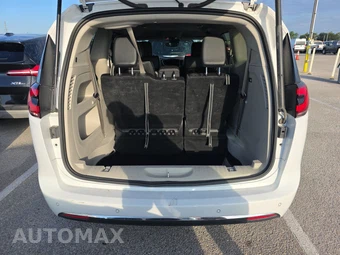 2024 Chrysler Pacifica Touring L 121.6" WB - miniatura 24