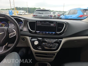 2024 Chrysler Pacifica Touring L 121.6" WB - miniatura 11