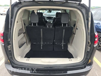 2024 Chrysler Pacifica Touring L 121.6" WB - miniatura 17