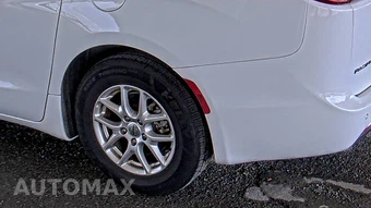 2024 Chrysler Pacifica Touring L 121.6" WB - miniatura 10