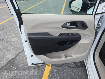 2024 Chrysler Pacifica Touring L 121.6" WB - miniatura 14