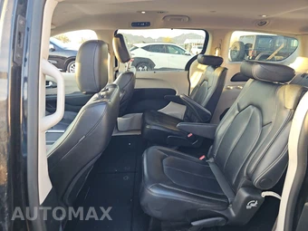 2024 Chrysler Pacifica Touring L 121.6" WB – miniatura 13
