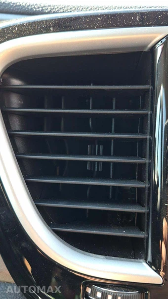 2024 Chrysler Pacifica Touring L 121.6" WB – miniatura 30