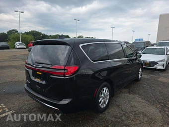 2024 Chrysler Pacifica Touring L 121.6" WB - miniatura 3