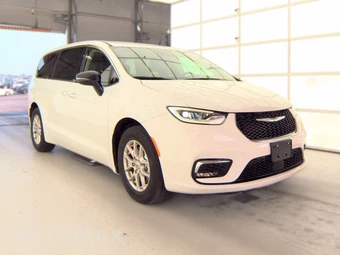 2024 Chrysler Pacifica Touring L 121.6" WB - miniatura 3