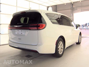 2024 Chrysler Pacifica Touring L 121.6" WB - miniatura 4