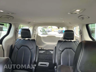 2024 Chrysler Pacifica Touring L 121.6" WB - miniatura 11