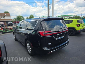 2024 Chrysler Pacifica Touring L 121.6" WB - miniatura 2