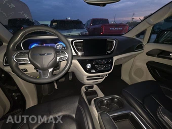 2024 Chrysler Pacifica Touring L 121.6" WB - miniatura 11
