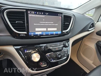2024 Chrysler Pacifica Touring L 121.6" WB - miniatura 11