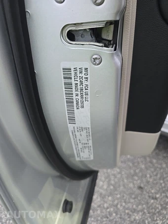 2024 Chrysler Pacifica Touring L 121.6" WB - miniatura 15