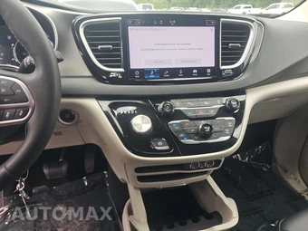 2024 Chrysler Pacifica Touring L 121.6" WB - miniatura 11