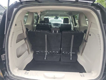 2024 Chrysler Pacifica Touring L 121.6" WB - miniatura 17