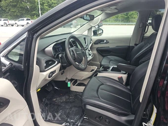 2024 Chrysler Pacifica Touring L 121.6" WB - miniatura 7