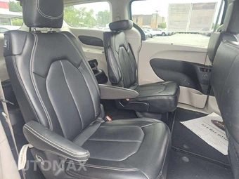2024 Chrysler Pacifica Touring L 121.6" WB - miniatura 16