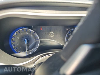 2024 Chrysler Pacifica Touring L 121.6" WB - miniatura 12