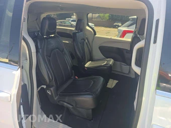 2024 Chrysler Pacifica Touring L 121.6" WB - miniatura 17