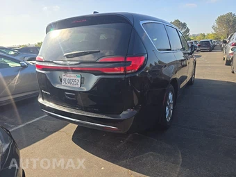 2024 Chrysler Pacifica Touring L 121.6" WB - miniatura 4