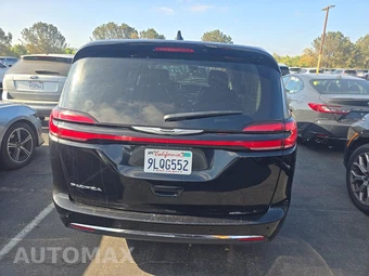 2024 Chrysler Pacifica Touring L 121.6" WB - miniatura 5
