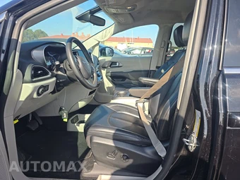 2024 Chrysler Pacifica Touring L 121.6" WB - miniatura 7