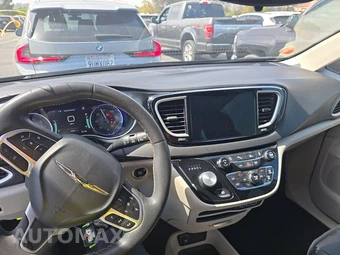 2024 Chrysler Pacifica Touring L 121.6" WB - miniatura 11