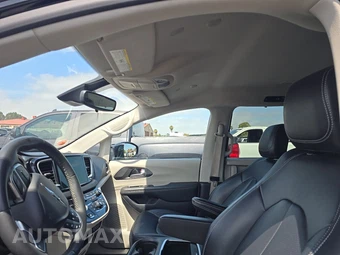 2024 Chrysler Pacifica Touring L 121.6" WB - miniatura 15