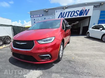 2024 Chrysler Pacifica Touring L 121.6" WB