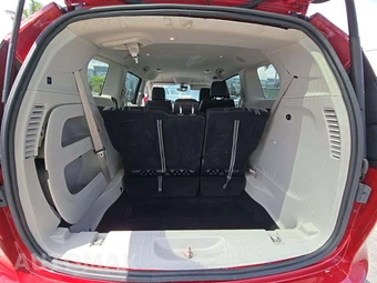 2024 Chrysler Pacifica Touring L 121.6" WB - miniatura 12