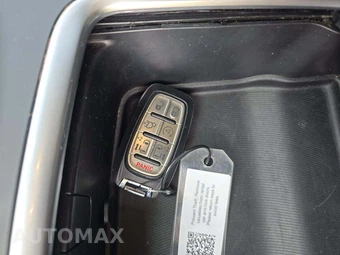 2024 Chrysler Pacifica Touring L 121.6" WB - miniatura 5