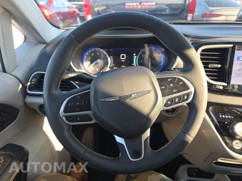 2024 Chrysler Pacifica Touring L 121.6" WB - miniatura 16