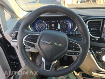 2024 Chrysler Pacifica Touring L 121.6" WB - miniatura 16