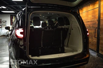 2024 Chrysler Pacifica Touring L 121.6" WB - miniatura 7