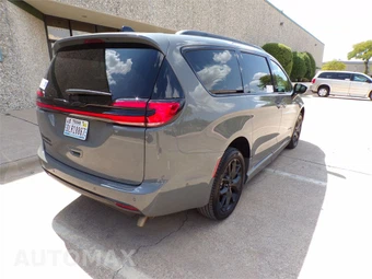 2024 Chrysler Pacifica Touring L 121.6" WB - miniatura 7