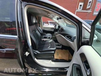 2024 Chrysler Pacifica Touring L 121.6" WB - miniatura 19