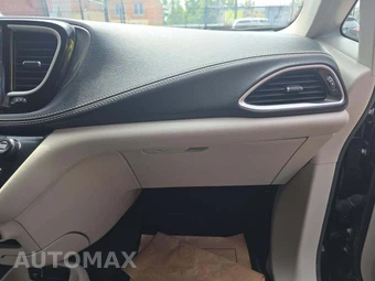 2024 Chrysler Pacifica Touring L 121.6" WB - miniatura 20